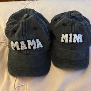 Mama/mini hats